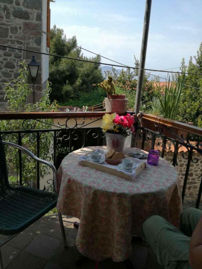 Μαχη Ενοικιαζόμενα Δωμάτια Mythimna Exterior foto