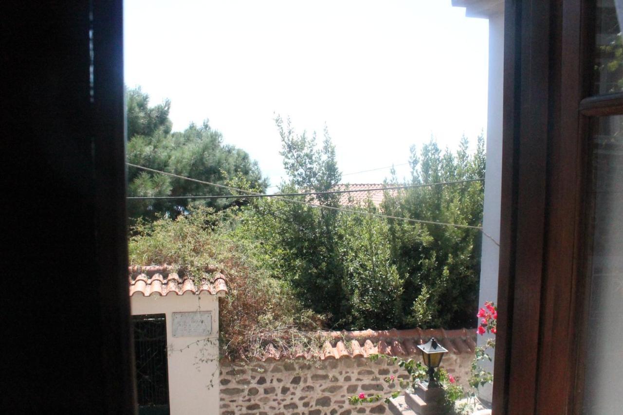 Μαχη Ενοικιαζόμενα Δωμάτια Mythimna Exterior foto